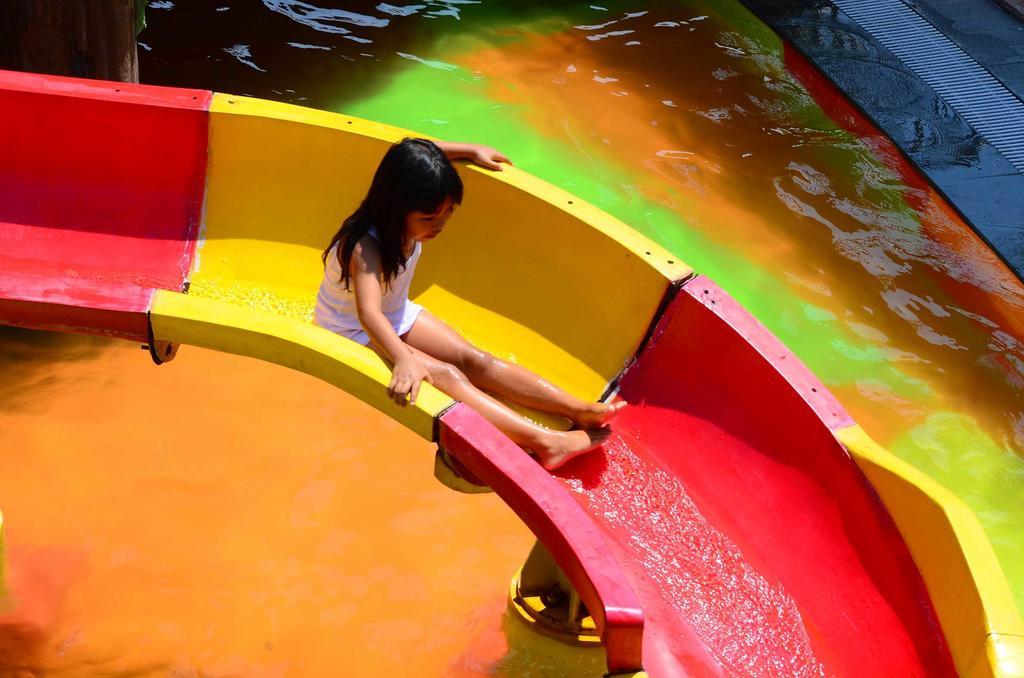 Bess Resort & Waterpark Hotel And Convention มะลัง ภายนอก รูปภาพ