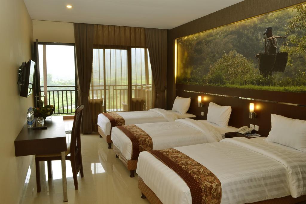 Bess Resort & Waterpark Hotel And Convention มะลัง ภายนอก รูปภาพ