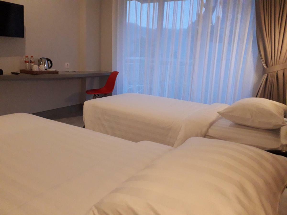 Bess Resort & Waterpark Hotel And Convention มะลัง ภายนอก รูปภาพ